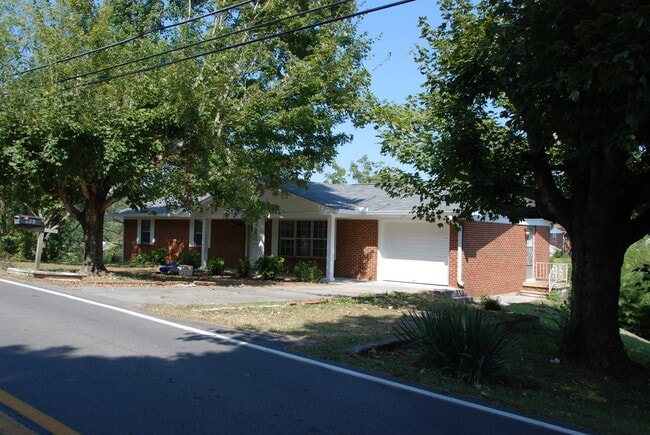 Building Photo - ***Coming soon!!***