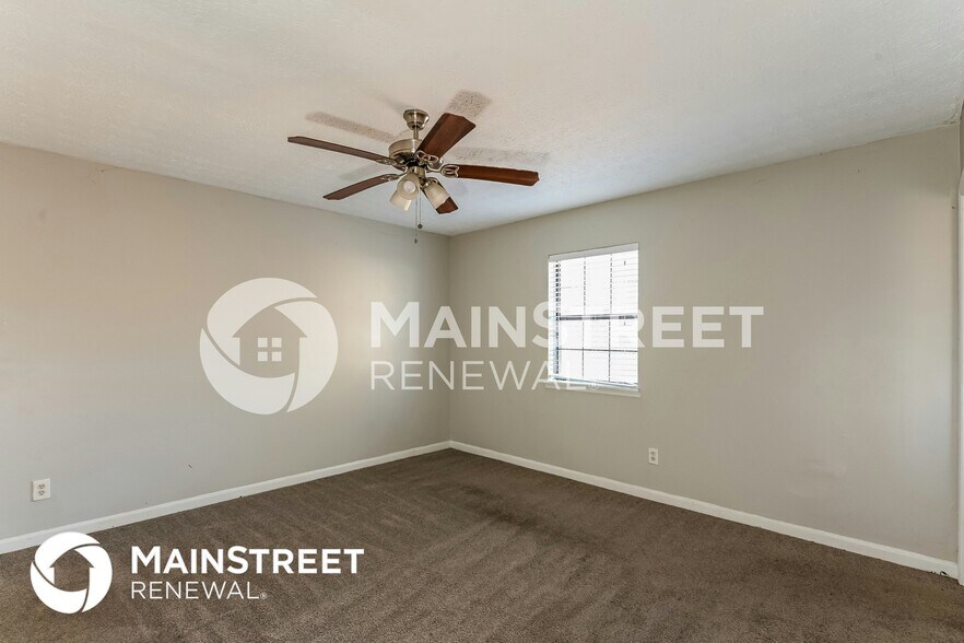 Building Photo - 2327 Cherokee Valley Dr