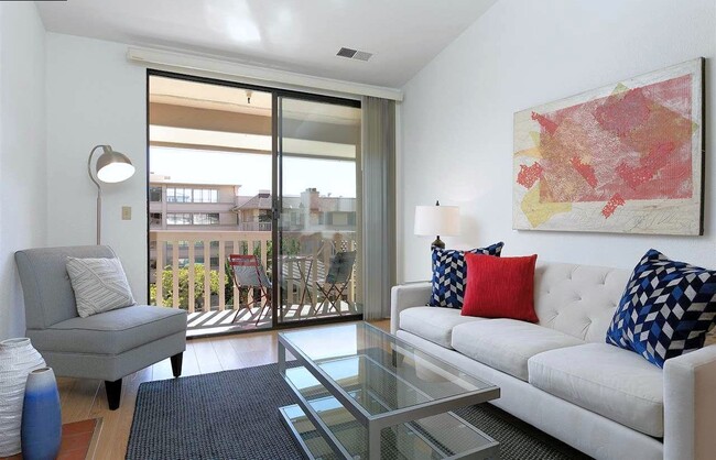 Building Photo - 1400 Carpentier St