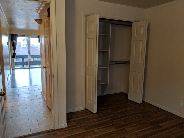 Building Photo - 1792 E 5625 S