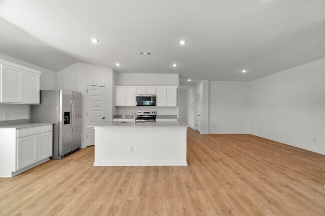 Building Photo - Brand-New 4 Bedroom +office in Prairie Gro...