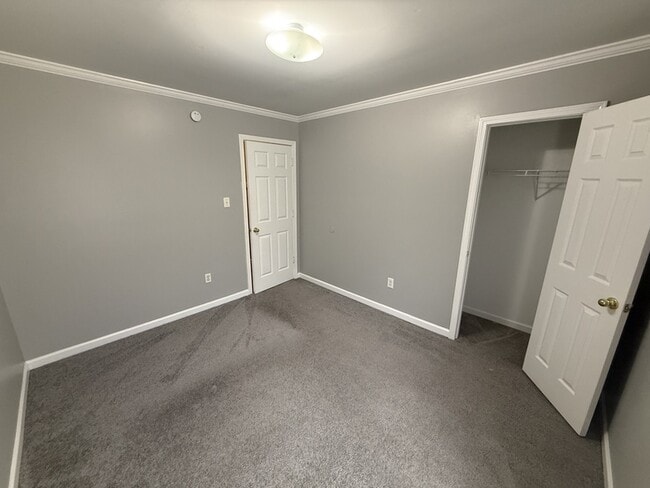 Building Photo - 6843 Wrigley Dr