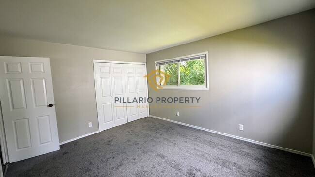 Building Photo - 3-Bedroom Home Near Indianapolis Motor Speedway with Attached Garage, Available NOW!