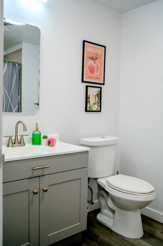 Building Photo - 6125 E Indian School Rd