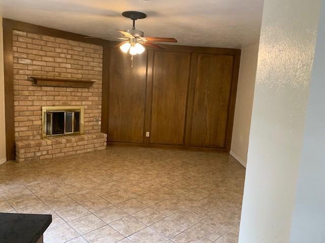 Building Photo - 1221 Willow Wood Ct