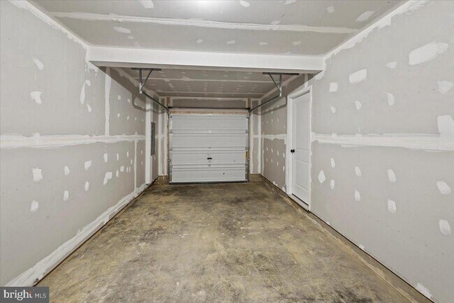 Building Photo - 181 Perdiz Rd