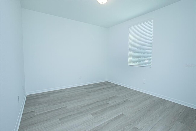 Building Photo - 2930 Sunstar Dr