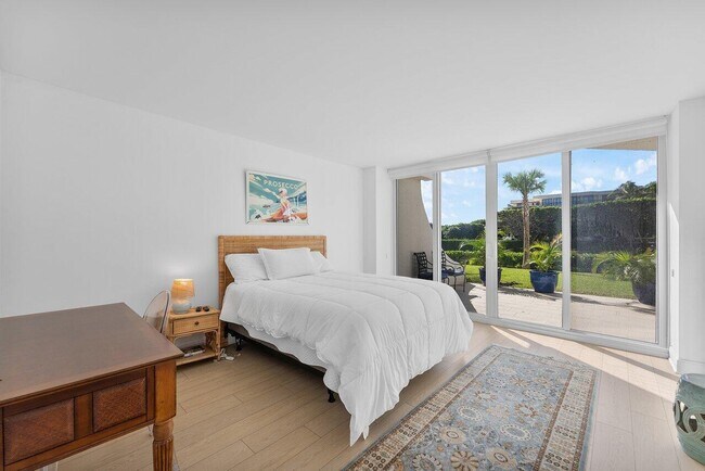 Building Photo - 2773 S Ocean Blvd