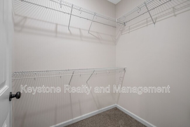 Building Photo - 15 Millswood Dr