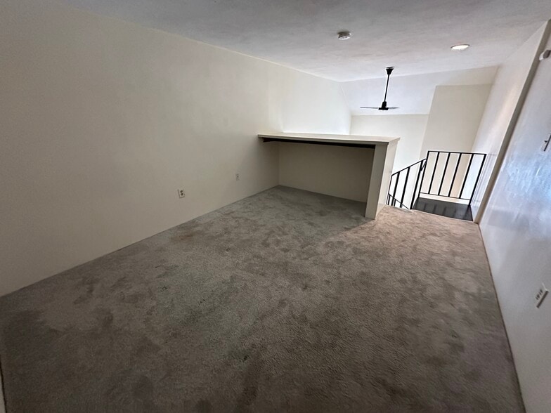 Building Photo - 574 Dorchester Ave