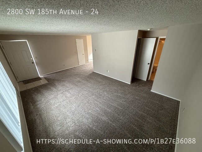 Building Photo - 2br Upstairs Unit - ALOHA CREST APTS Water...