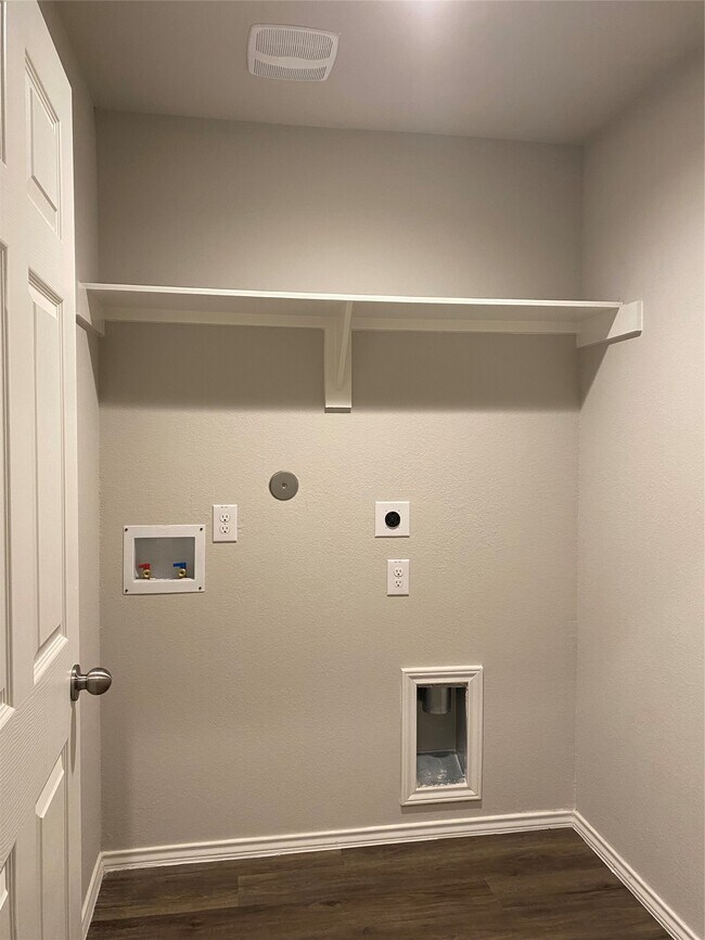 Building Photo - 802 Faison Ct