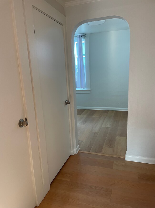 Hallway leading into bonus office room - 1111 NW 58th St