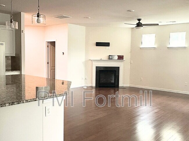 Building Photo - 961 Skywater Dr