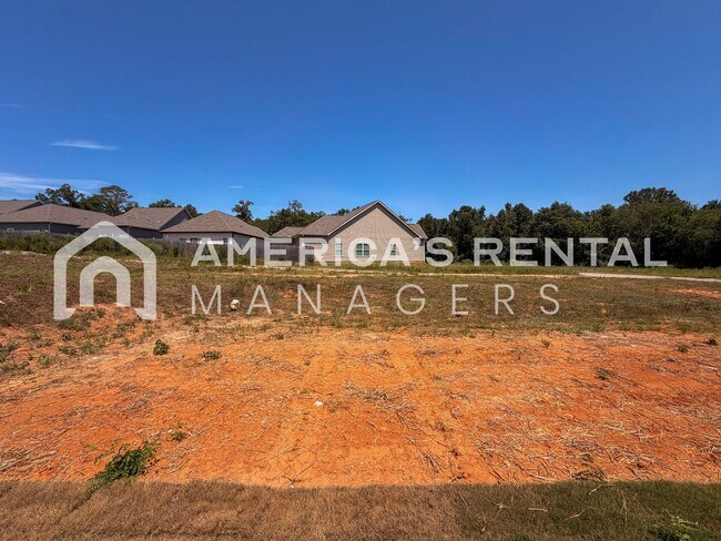 Building Photo - 111 Park Dr S