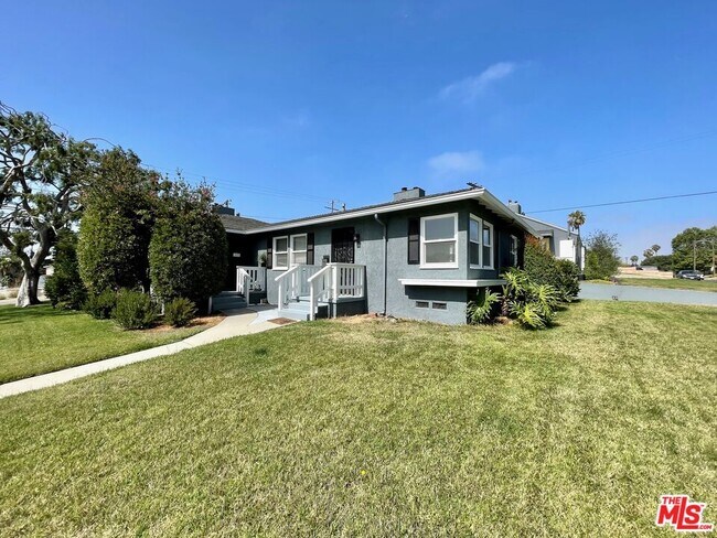 Primary Photo - 5954 W 85th Pl