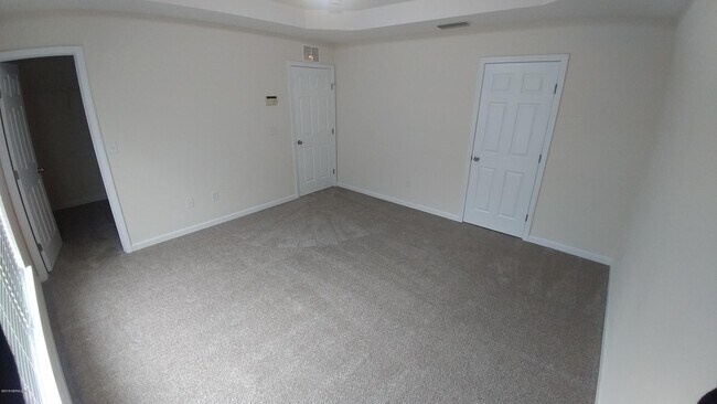 Building Photo - 4847 Parkhurst Pl