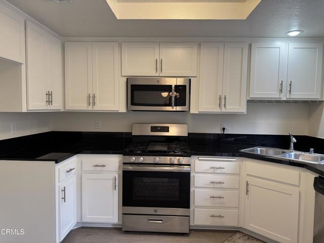 Building Photo - 234 S 5th Ave