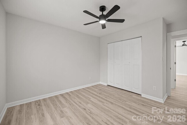 Building Photo - 6722 Stillmeadow Dr