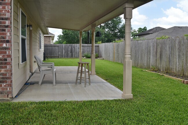 Building Photo - 2232 Ivy Wall Dr