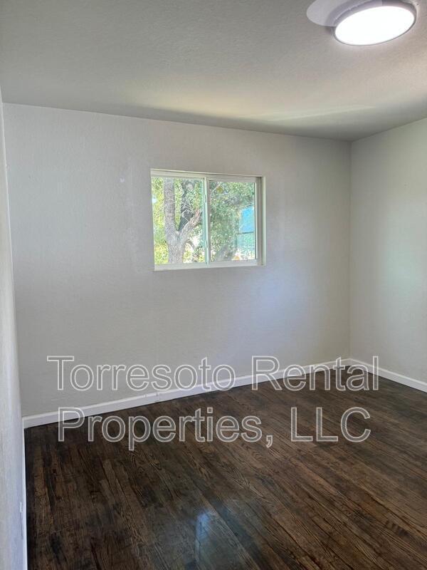 Building Photo - 152 Shadwell Dr