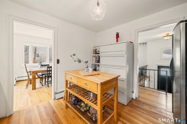 Building Photo - 16 Cushing Dr