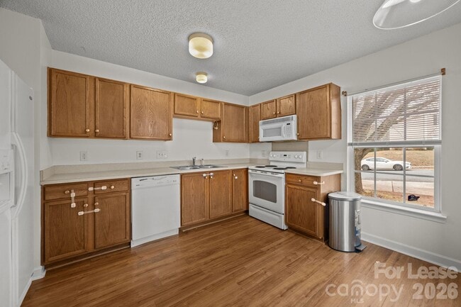 Building Photo - 2011 Chadwell Ct