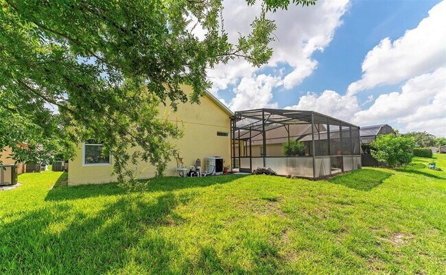 Building Photo - 135 Langham Dr