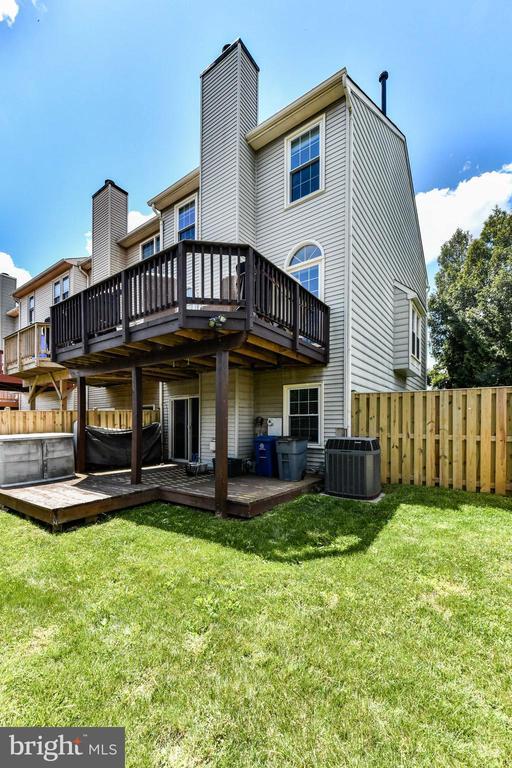 Building Photo - 21820 Leatherleaf Ct