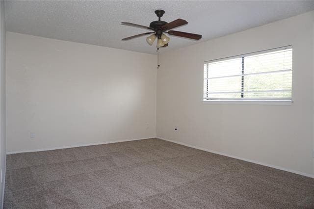 Building Photo - 2609 Hamilton Dr