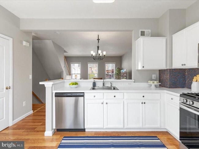 Building Photo - 42033 Bushclover Terrace