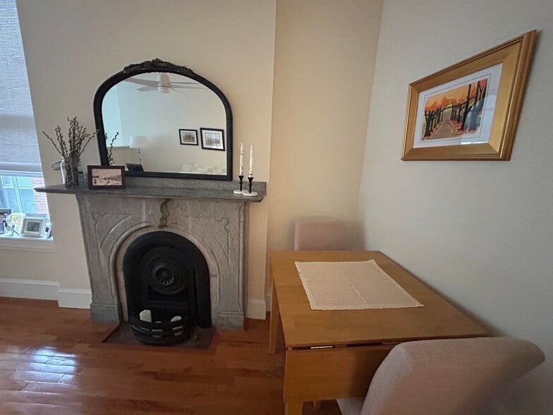 Building Photo - 163 Water, B-2