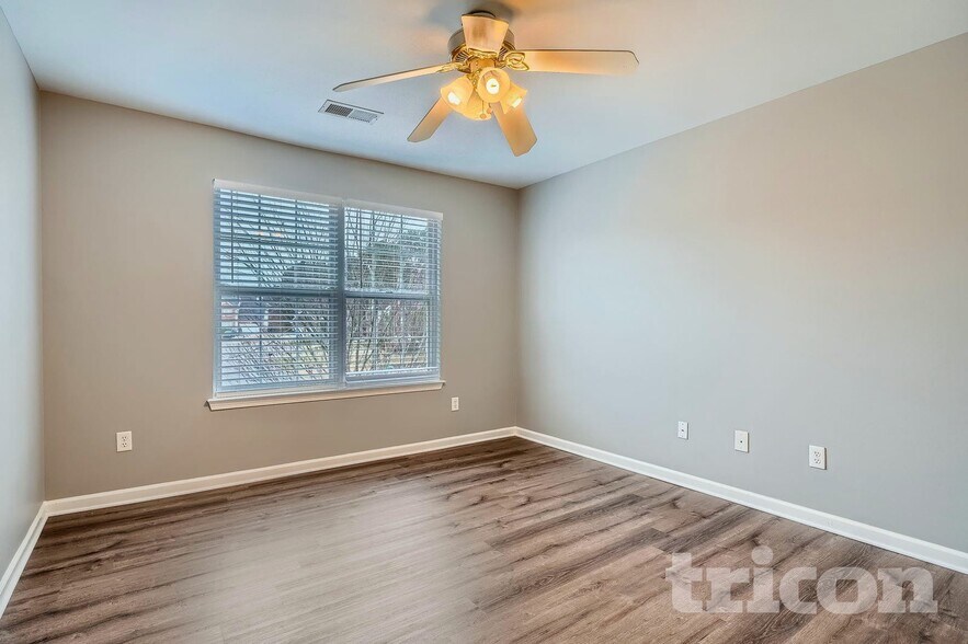 Building Photo - 5035 Cascade Hills Cir SW
