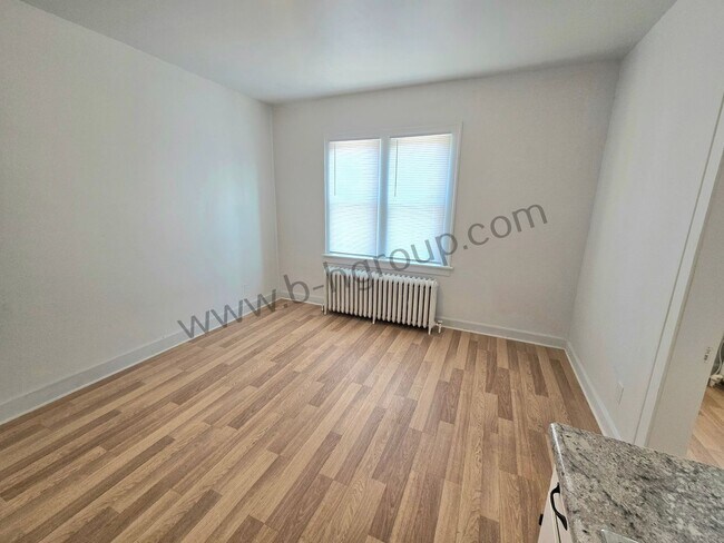 Building Photo - 2106 52nd St