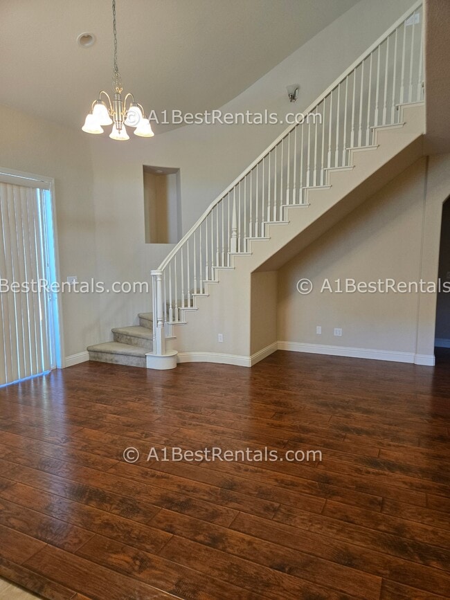 Building Photo - 1271 Grange Way