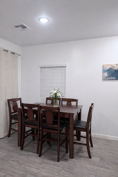 Building Photo - 8192 N 22nd Dr