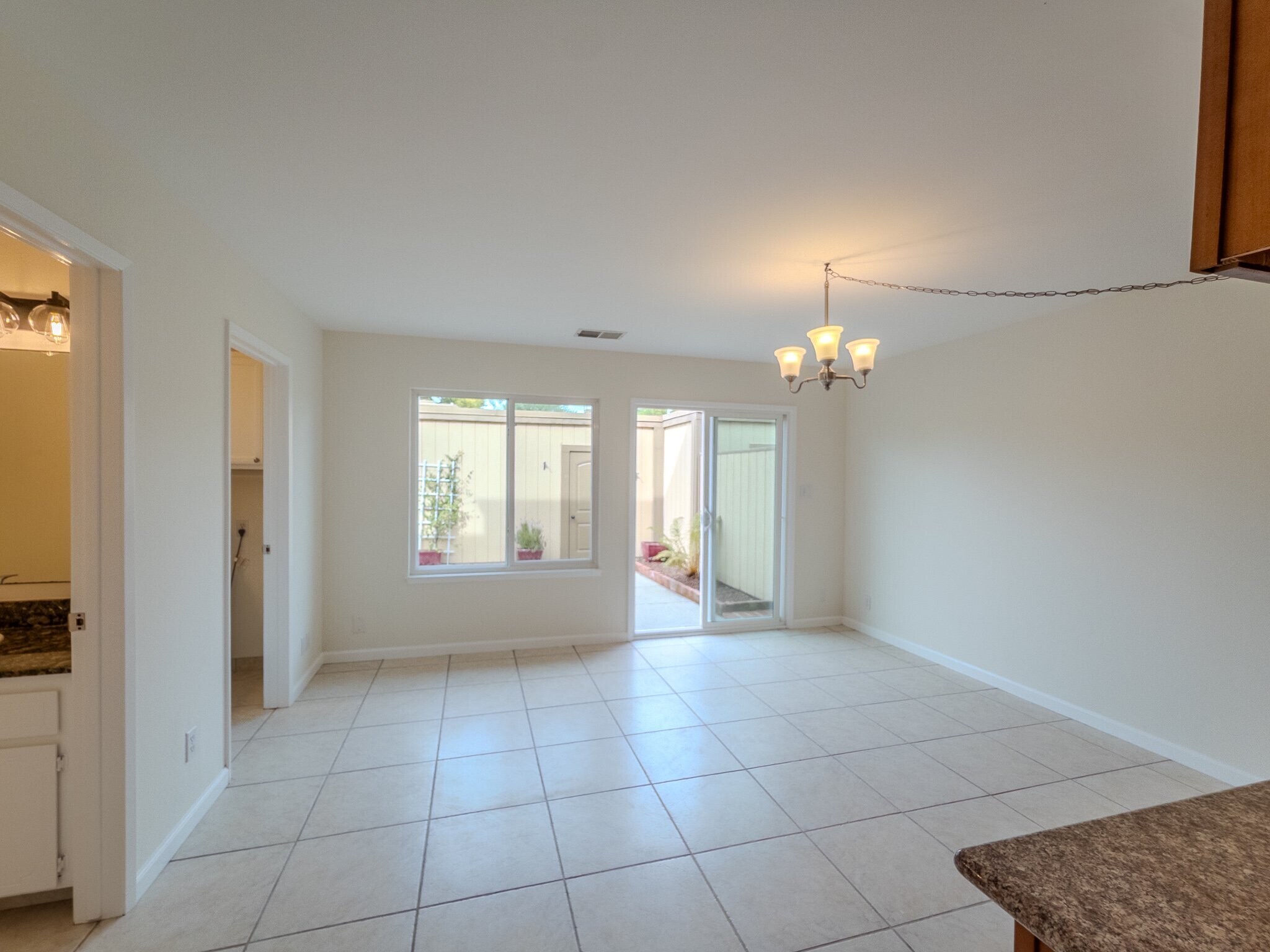 Building Photo - 3216 Phoenix Ln