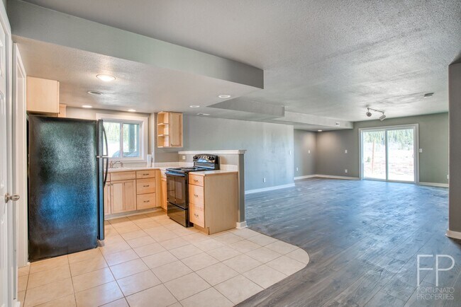 Building Photo - 1194 Co Rd 6