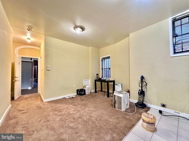 Building Photo - 1849 N 17th St