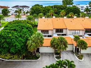 Building Photo - 3908 S Ocean Blvd
