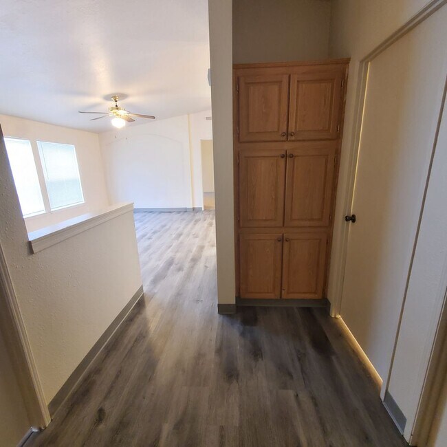 Building Photo - 31811 Begonia Ln