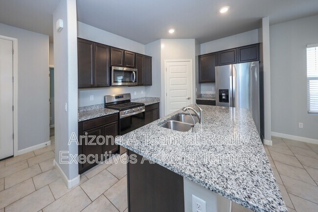 Building Photo - 9404 W Gambel Oak Ln