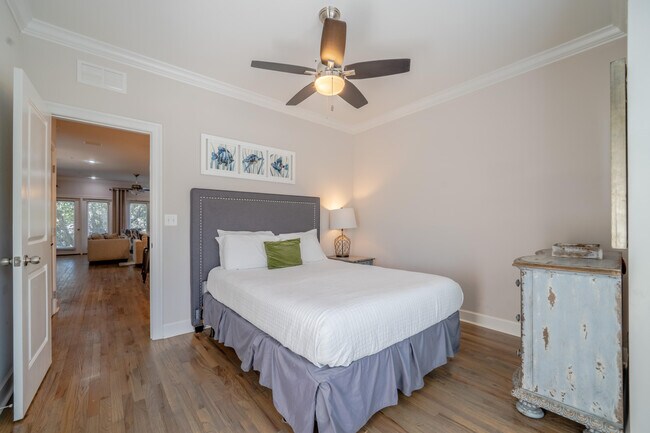 Building Photo - 257 Driftwood Rd