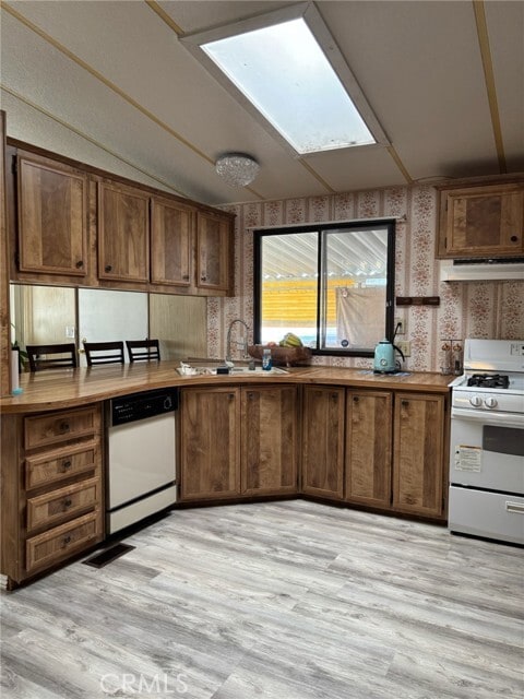 Building Photo - 26150 San Quintin Rd