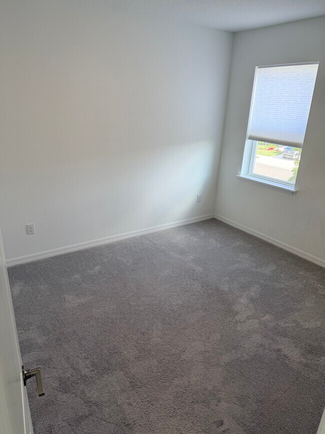 Building Photo - 15077 Shady Palms Ln