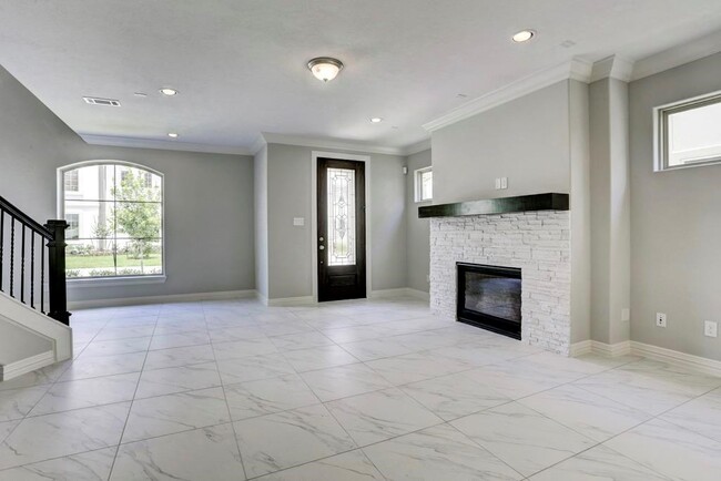 Building Photo - 13615 Teal Bluff Ln