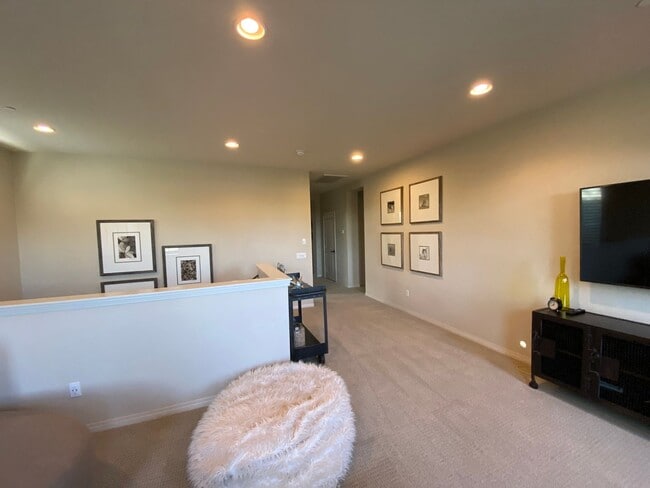 Building Photo - Exceptional Remodeled & Professionally Fur...