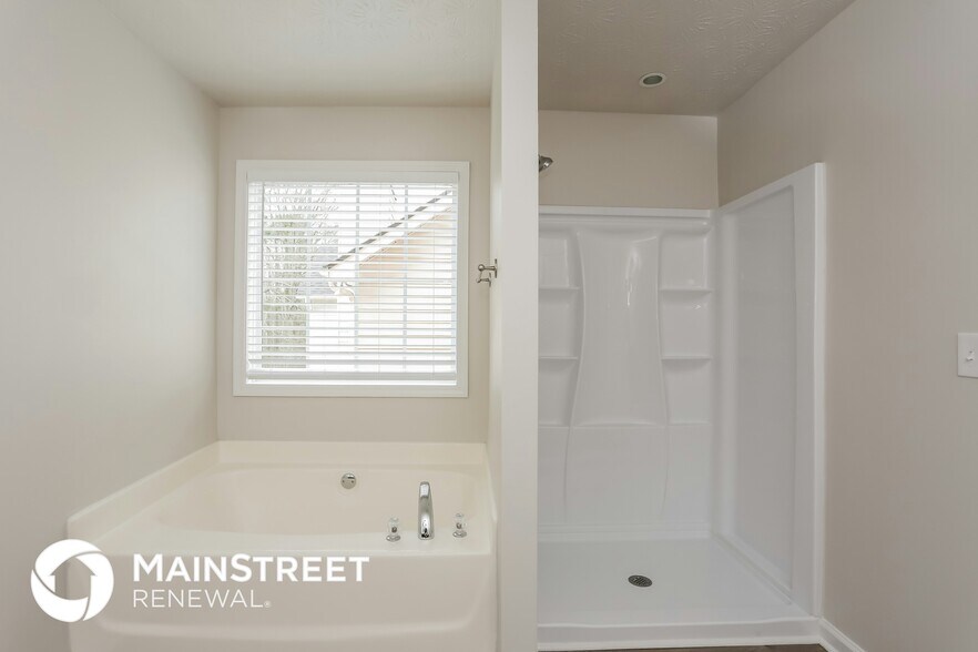 Building Photo - 210 Makenna Dr