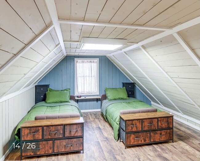 Building Photo - 15 Cottage Rd