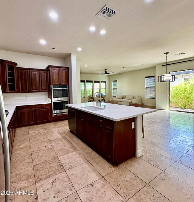 Building Photo - 9260 E Desert Village Dr